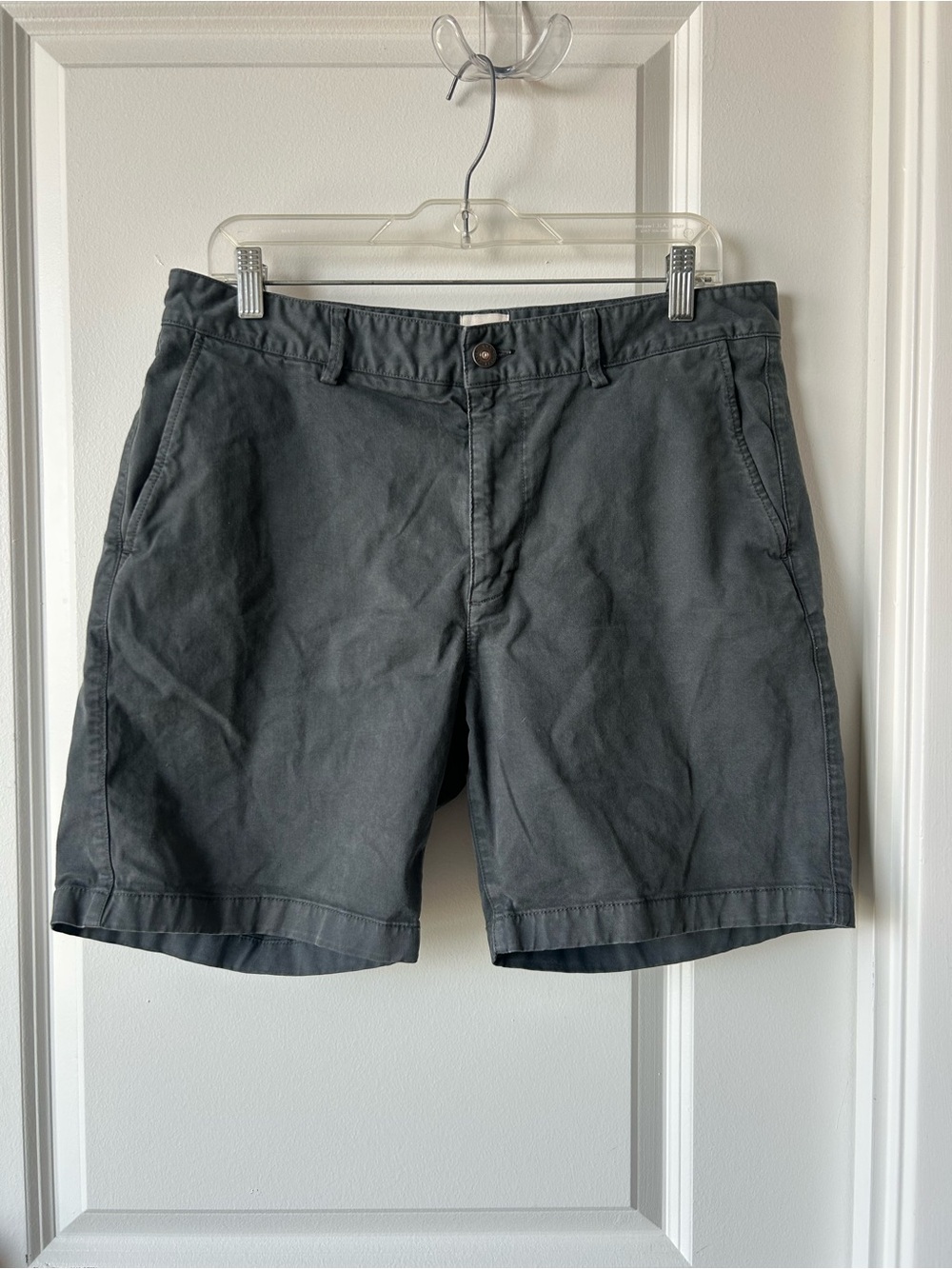 Flint and Tinder Shorts Sz 33